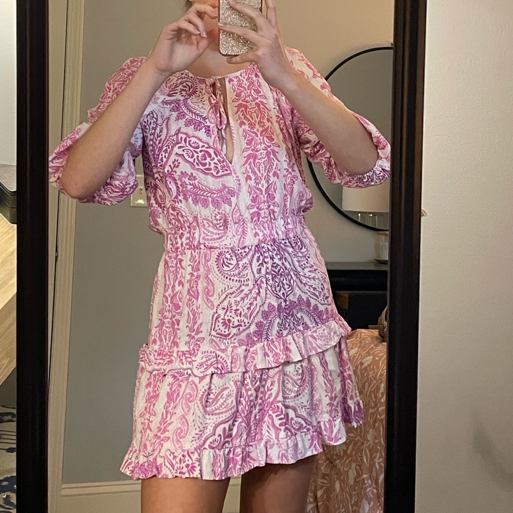 Pink, patterned zara dress in size S.